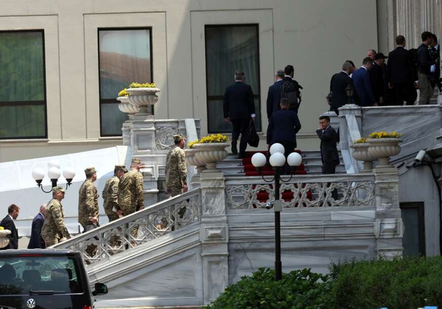 FOTO: EPA/  TOLGA BOZOGLU