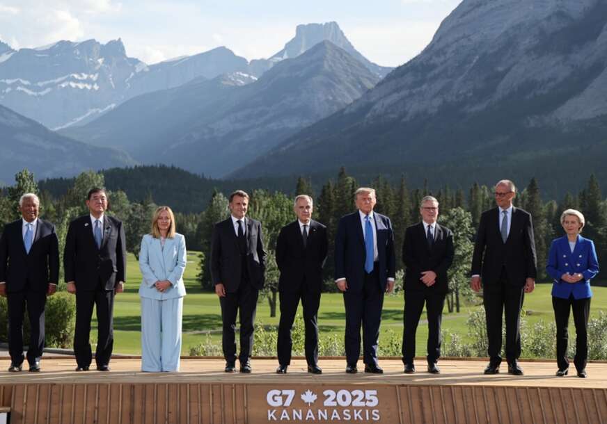 FOTO: EPA/ LUDOVIC MARIN / POOL