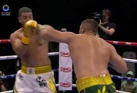 Bh. borac Ahmed Krnjić nokautirao protivnika za četvrtfinale WBC turnira