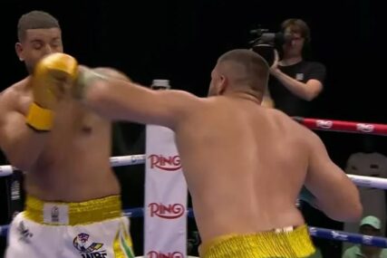 Bh. borac Ahmed Krnjić nokautirao protivnika za četvrtfinale WBC turnira
