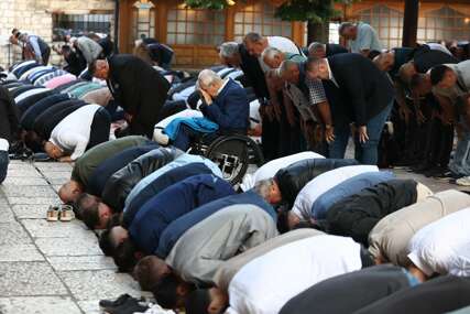 Bajram-namaz na području Muftijstva mostarskog klanjat će se u 163 džamije i mesdžida