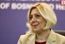 EDITA ĐAPO ZAKASNILA Bivšoj zastupnici u PD-u PS BiH i ministrici u Vladi FBiH iz SBB-a neće biti isplaćeno 50.000 KM, izgubila je...
