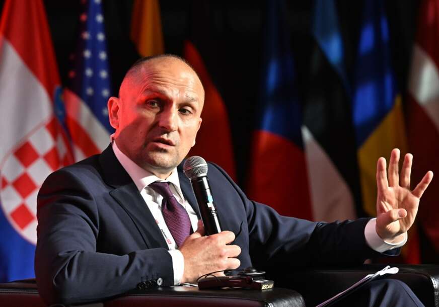FOTO: EPA-EFE/RADEK PIETRUSZKA