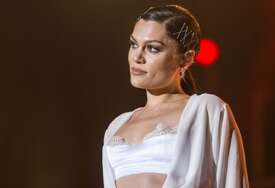 Jessie J objavila da boluje od raka dojke
