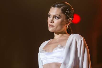 Jessie J objavila da boluje od raka dojke