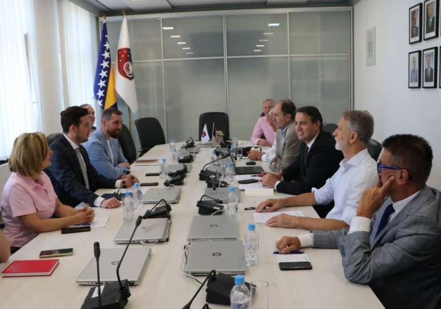 FOTO: SLUŽBA ZA PROTOKOL I PRESS KS