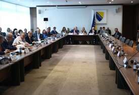 (FOTO) Počeo sastanak predsjednika političkih stranaka sa članovima PIC-a