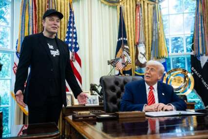 Trump: Fokusiran sam na politička pitanja, a ne na Elona Muska