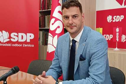 Babajić: Klub vijećnika SDP-a donosit će odluke u koordinaciji s Povjerenstvom