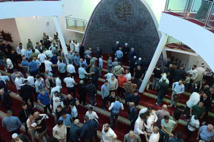 U Unsko-sanskom kantonu obilježen Kurban bajram centralnom svečanošću u Bihaću