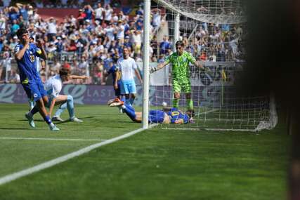 UŽIVO / BiH - San Marino 0:0: Završeno je 45 minuta fudbalskog mučenja u Zenici, za nadat se ulasku Džeke u nastavku (FOTO)