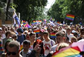 Mađarska zabranila LGBTQ simbole na zgradama državnih institucija