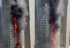 Ogroman požar zahvatio neboder u Dubaiju, evakuisani stanari sa 67 spratova