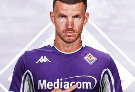 Džeko danas potpisuje za Fiorentinu i vraća se u Italiju u 40. godini