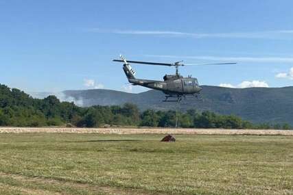 Vatrena stihija u Grudama: Požar gasi helikopter Oružanih snaga BiH