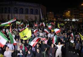 Građani Teherana na trgovima slave iranske napade na Izrael