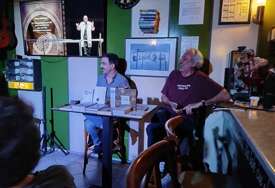Pub kviz o stvaralaštvu Nenada Veličkovića najava predstave 'Konačari'