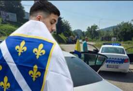 Dobojska policija jučer oduzela navijačima zastave s ljiljanima, uručeni im i prekršajni nalozi