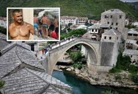 Lorens Listo: Turista pijan skočio, mogao je djecu da ubije