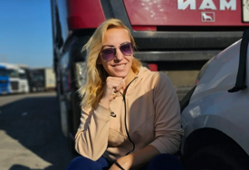 MELISA MUJČINOVIĆ: Hrabra vozačica vozi kamion kako bi djeci osigurala bolje sutra