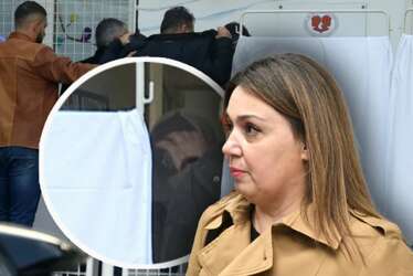 "Je*i se, sine", "Mrzim te" - Procurile jezive poruke majke i dječaka ubice, javnost u šoku!