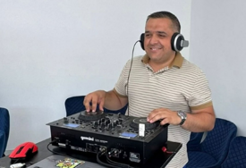 "NA PAUZI IZMEĐU RADNIH OBAVEZA": Kad nije gradonačelnik Laktaša, Bojić je DJ