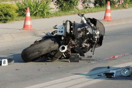 Jedna osoba poginula u teškom sudaru dva motocikla kod Prijedora