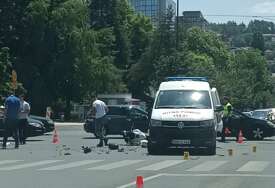 Sarajevo: Vozačica motocikla u teškom stanju nakon sudara s vozilom Hitne pomoći