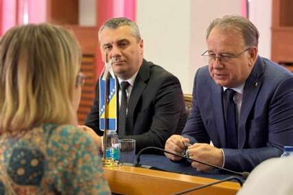 Nikšić sa studentima stipendistima iz RS: Obrazovanje mora biti alat povezivanja, a ne razdvajanja