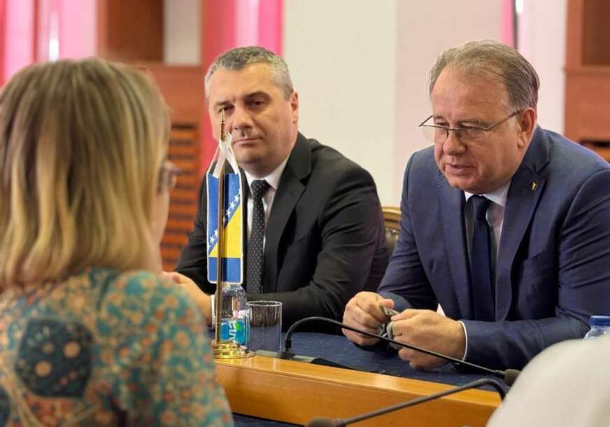 FOTO: URED VLADE FBIH ZA ODNOSE S JAVNOŠĆU
