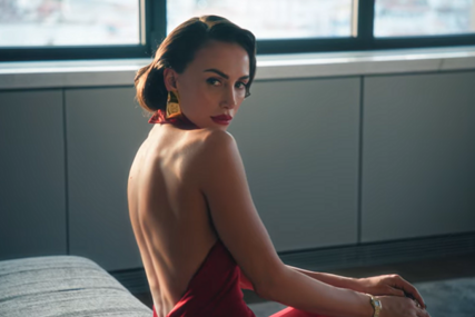 Emina Jahović o inspiraciji, ljubavi, majčinstvu: Moj mir stanuje u ljubavi i zagrljajima sinova