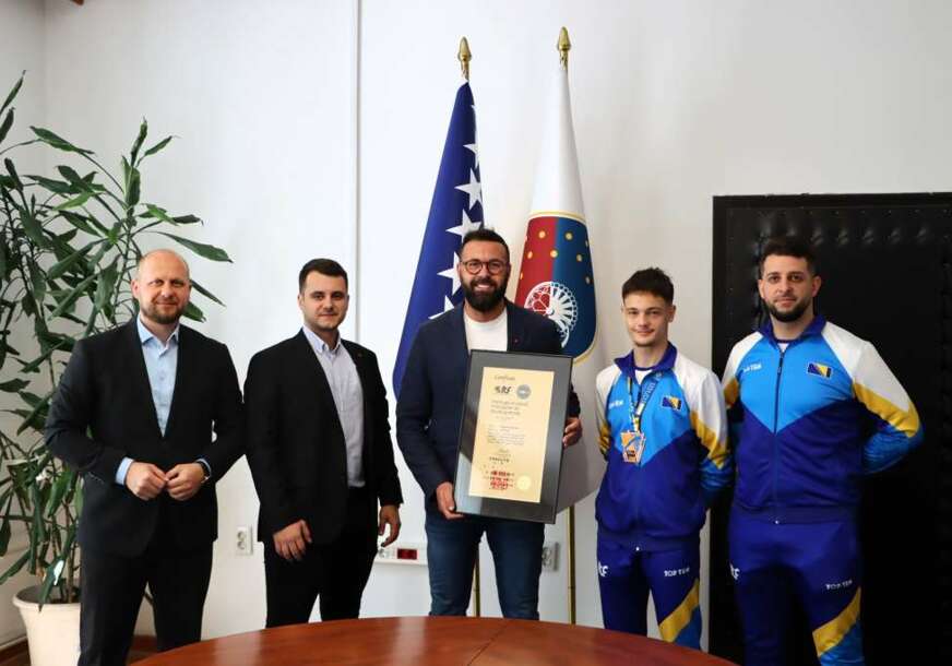 FOTO:  SLUŽBA ZA PROTOKOL I PRES KS 