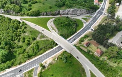 Rekonstruisana i modernizovana dionica u dužini od 34 kilometra ka BiH