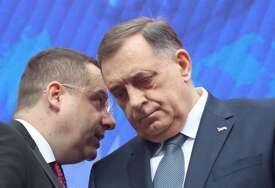 RADOVAN KOVAČEVIĆ U NOVOM POLTRONSKOM IZDANJU Dodikov glasnogovornik nadmašio samog sebe!