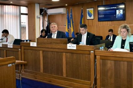 Skupština Brčko distrikta: Usvojen niz odluka, zakazana javna rasprava o pristupu informacijama