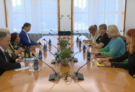 Predsjednica Parlamenta Slovenije s majkama Srebrenice: Evropa je šutjela 1995., šuti i danas