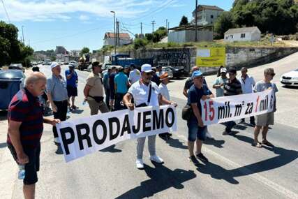 Radnici Solane sedmi put blokirali magistralu Ulcinj - Bar 
