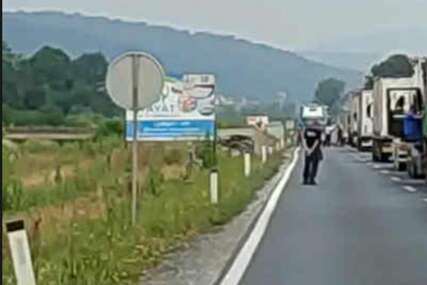 Težak sudar na pravcu Tuzla-Lukavac, ima povrijeđenih