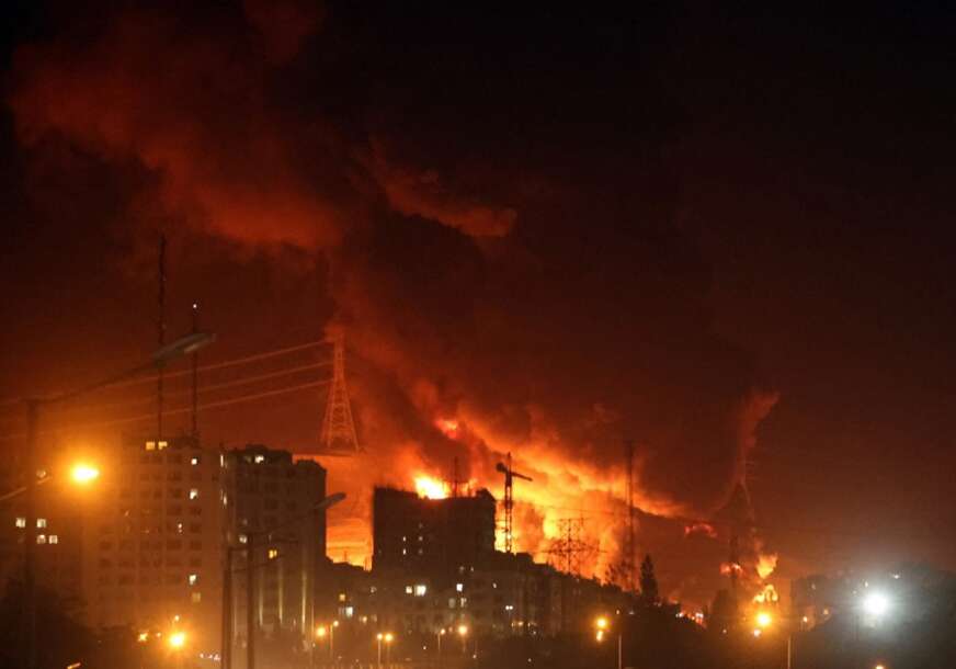 FOTO: EPA-EFE/ABEDIN TAHERKENAREH