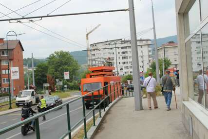 OKOM KAMERE "Riktali"elektro trolejbuske žice u Vogošći