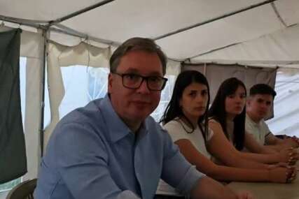 Vučić se pojavio u Pionirskom parku s porukom: Studenti su pobjedili, blokaderi izgubili