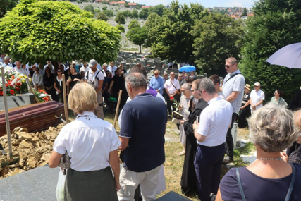 Profesor Željko Šain sahranjen u Sarajevu na Gradskom groblju "Bare"
