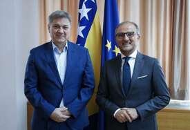 Zvizdić i šef delegacije EU o političkoj situaciji i evropskom putu BiH