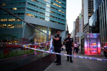 Najmanje troje ubijenih, osmero povrijeđenih u masovnoj pucnjavi u restoranu u New Yorku