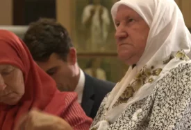 Nuri u Srebrenici ubijena 3 sina i suprug: Jedina mi je želja da imam pogled na kuću i zemlju kojom su hodali