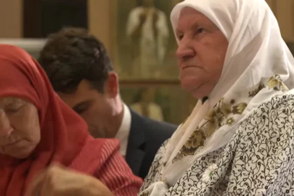 Nuri u Srebrenici ubijena 3 sina i suprug: Jedina mi je želja da imam pogled na kuću i zemlju kojom su hodali