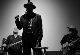 Ne propustite izložbu radova palestinske fotografkinje Laure Boushnak i koncert Ahmeda Burića i Damira Imamovića