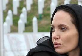 Angelina Jolie o genocidu u Srebrenici: Bol uvećavaju oni koji negiraju historiju