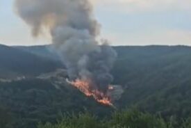 Stravične scene kod Novog Pazara: Eksplozije odjekuju, gusti dim se diže, vanredna situacija na pomolu