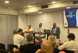 Knjiga „Franjevci – Čuvari Bosne“ promovirana u Mostaru: „Volite Bosnu, sve ljude u njoj i ne daj je dirati“